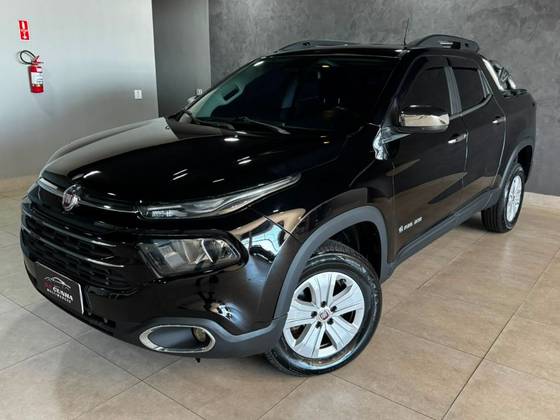 FIAT TORO 1.8 16V EVO FLEX FREEDOM OPEN EDITION AT6 FIAT TORO 1.8 16V EVO FLEX FREEDOM OPEN EDITION AT6